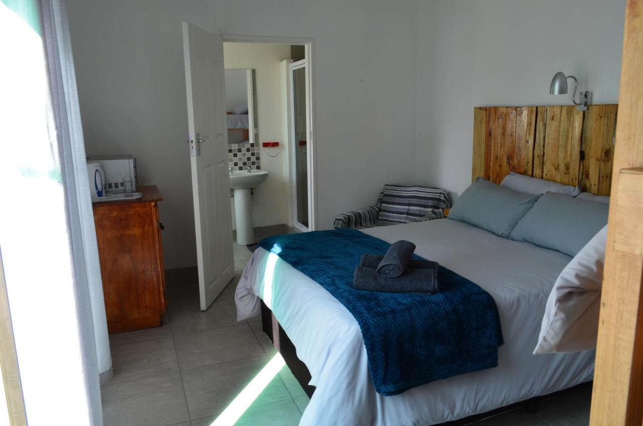 Ons Dorpshuis Beaufort West Exterior foto